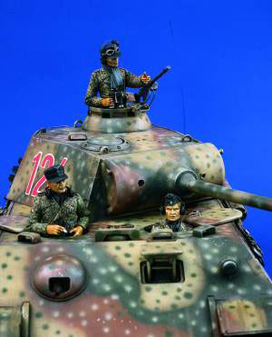 ArtisticHobbies.com - 1/16 German Tank Crew WWII, 1/16 ... scx10 bec wiring 